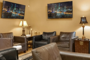 Matador Hauppauge Lounge 2